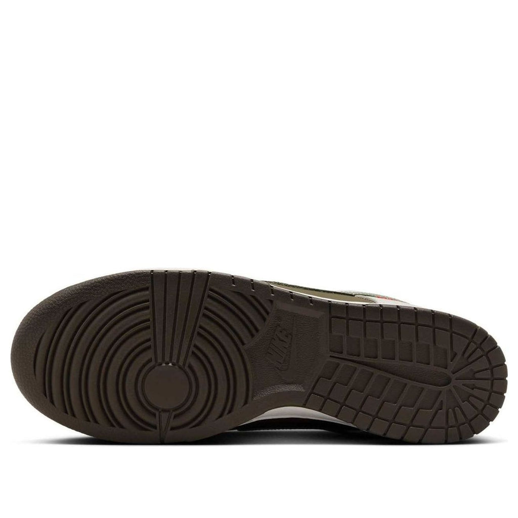 Nike Dunk Low ‘Year of the Snake’ HV5980-231