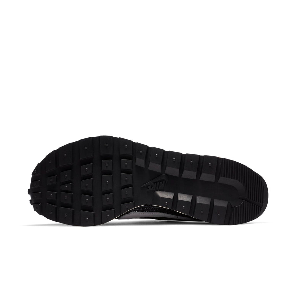 Nike x sacai VaporWaffle ‘Black White’ CV1363-001