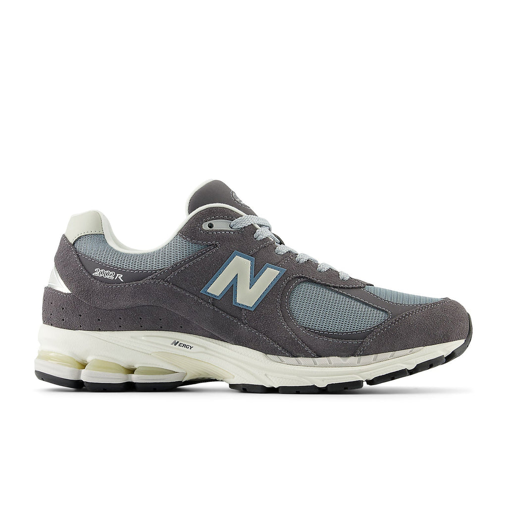 New Balance 2002R ‘Magnent Lead’ M2002RFB