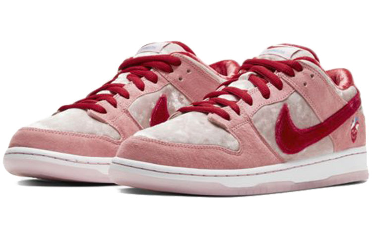 Nike x StrangeLove SB Dunk Low ‘Valentine’s Day’ CT2552-800