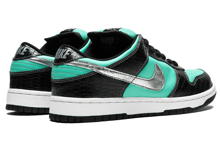 Nike x Diamond Supply Co. SB Dunk Low Pro ‘Tiffany’ 304292-402
