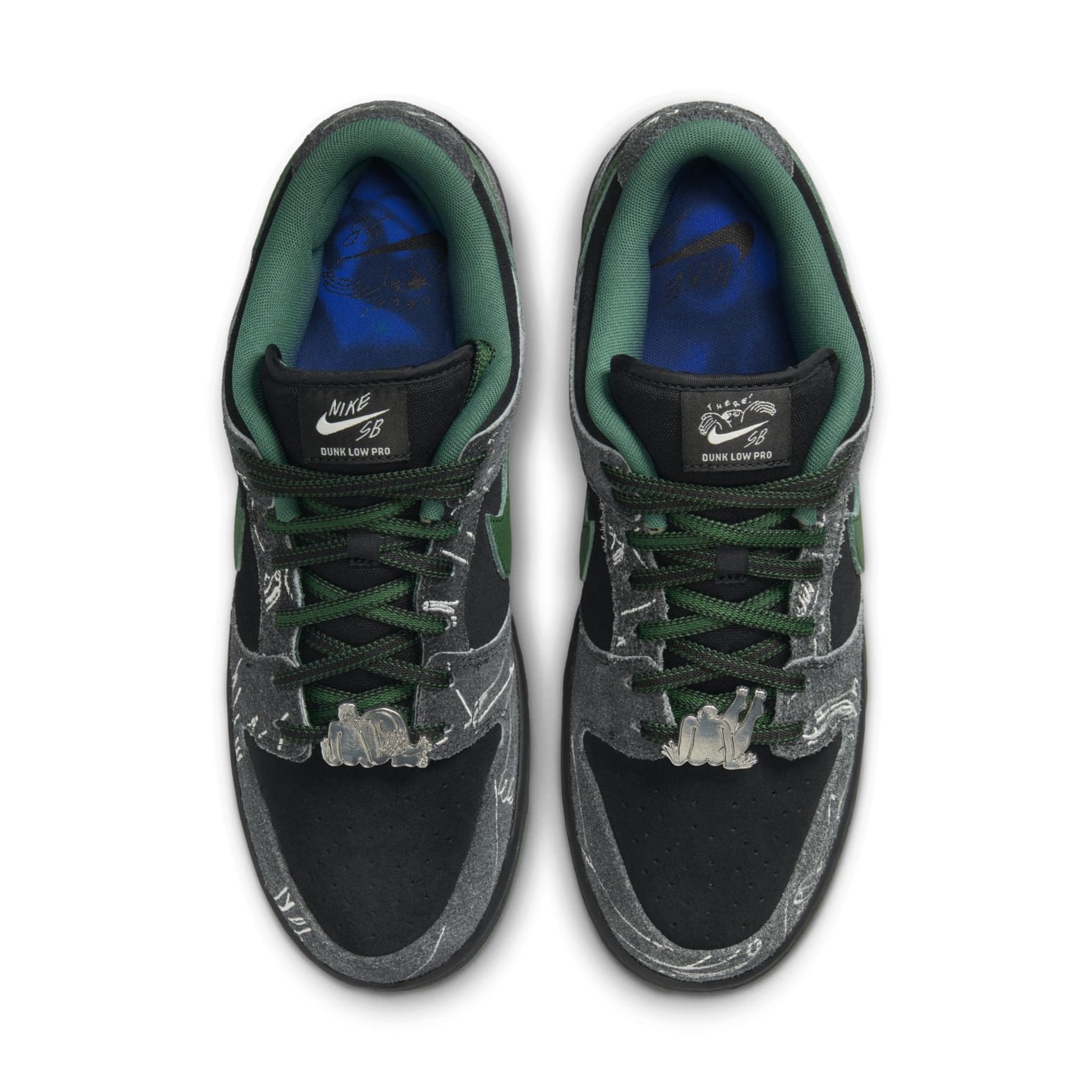 Nike x There Skateboard SB Dunk Low Pro ‘Anthracite Gorge Green’ HF7743-001