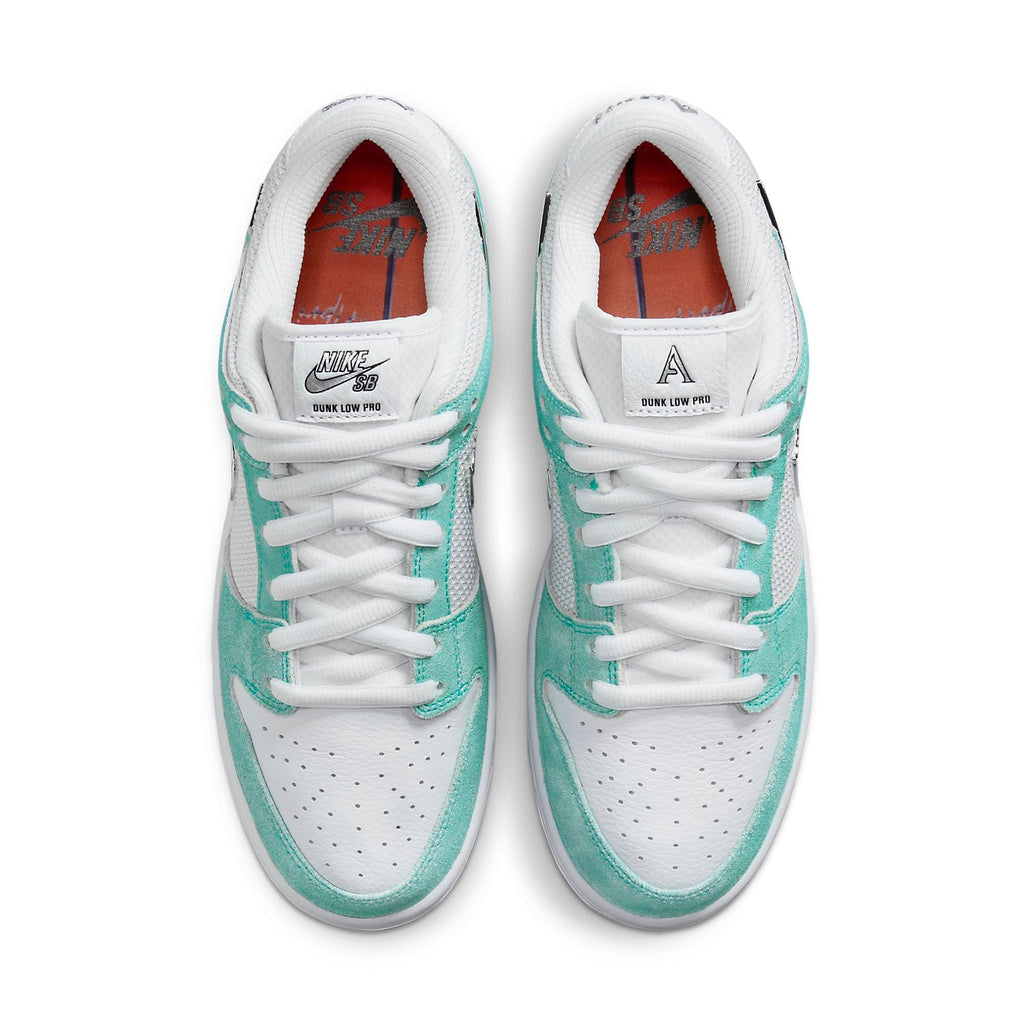 Nike x APRIL SKATEBOARDS SB Dunk Low ‘Turbo Green’ FD2562-400
