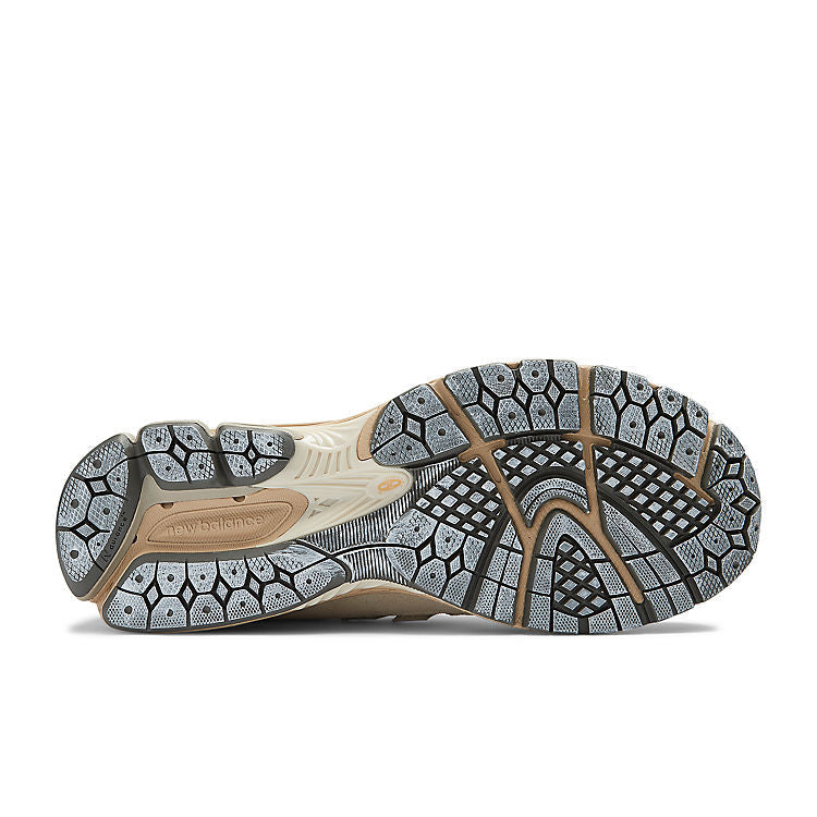 New Balance x AURALEE 1906R ‘Bone White Mojave Desert’ M1906RAU
