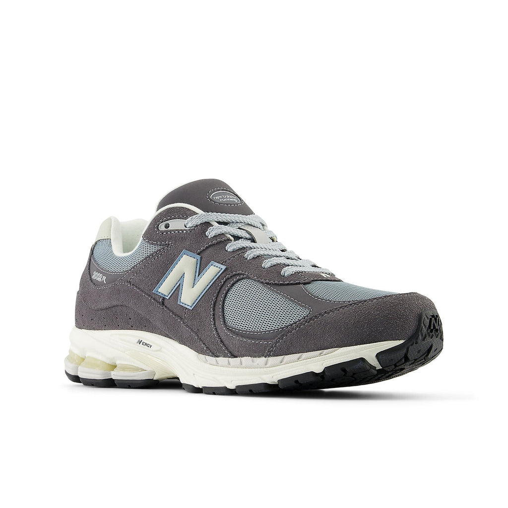 New Balance 2002R ‘Magnent Lead’ M2002RFB