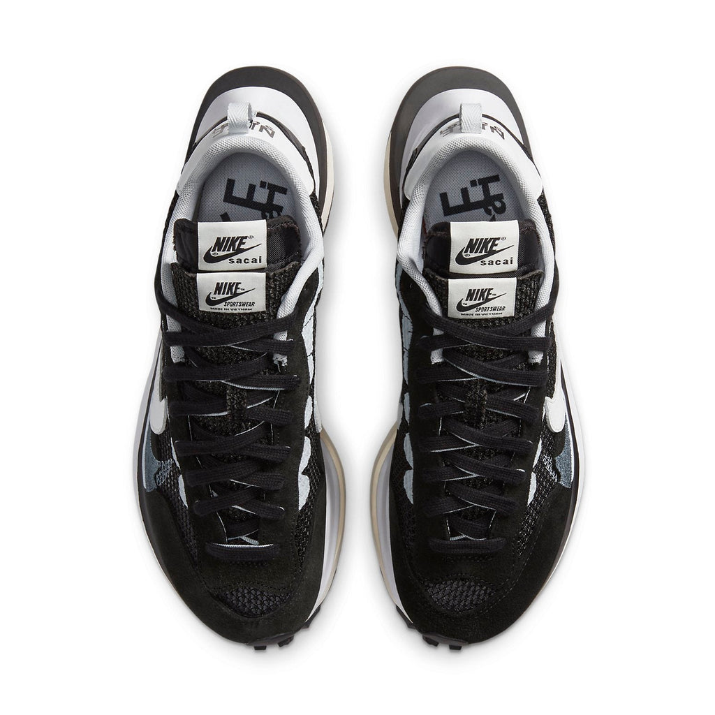 Nike x sacai VaporWaffle ‘Black White’ CV1363-001