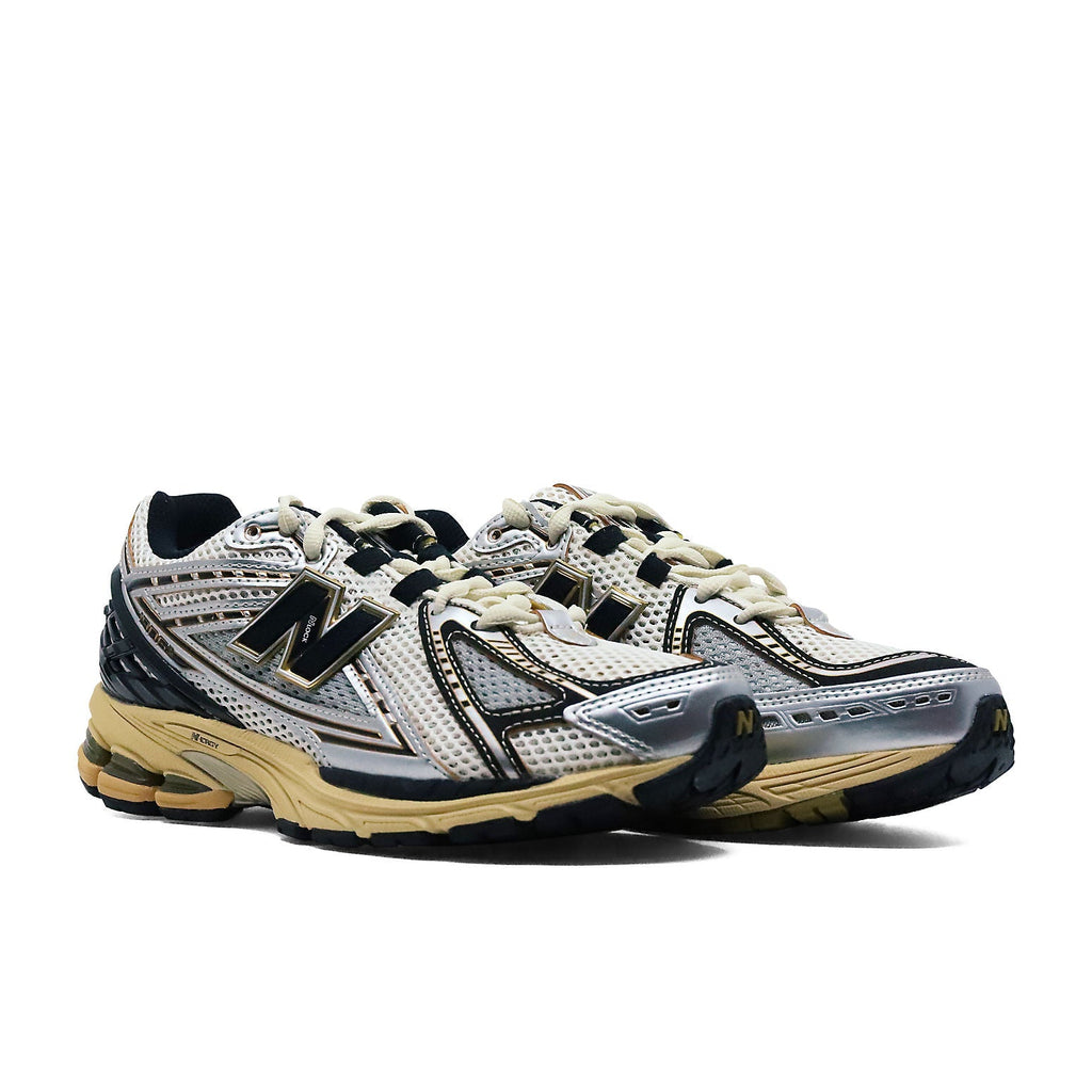 New Balance 1906R ‘Vintage Silver’ M1906RAV