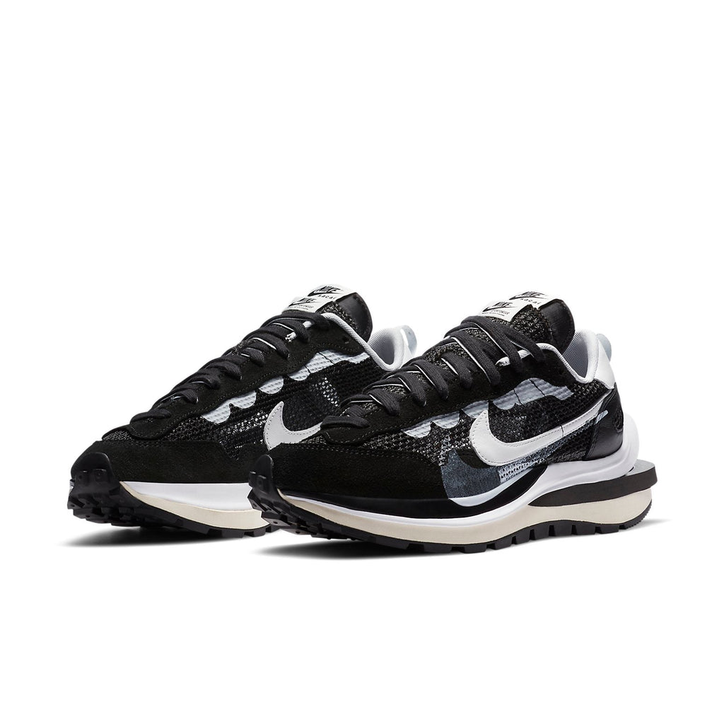 Nike x sacai VaporWaffle ‘Black White’ CV1363-001