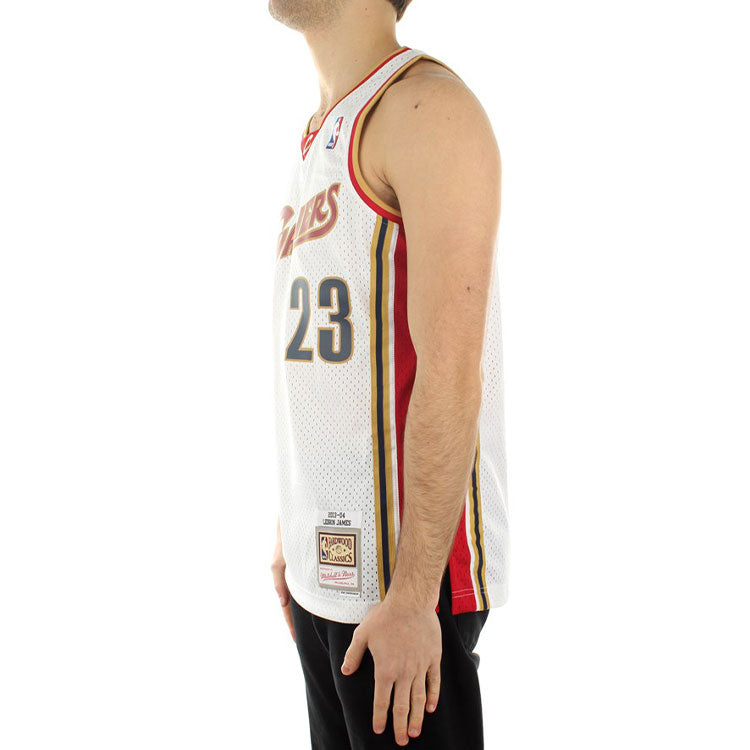 Mitchell & Ness NBA Swingman Jersey ‘Cleveland Cavaliers – LeBron James 2003/04’ SMJYCP19209-CCAWHIT03LJA