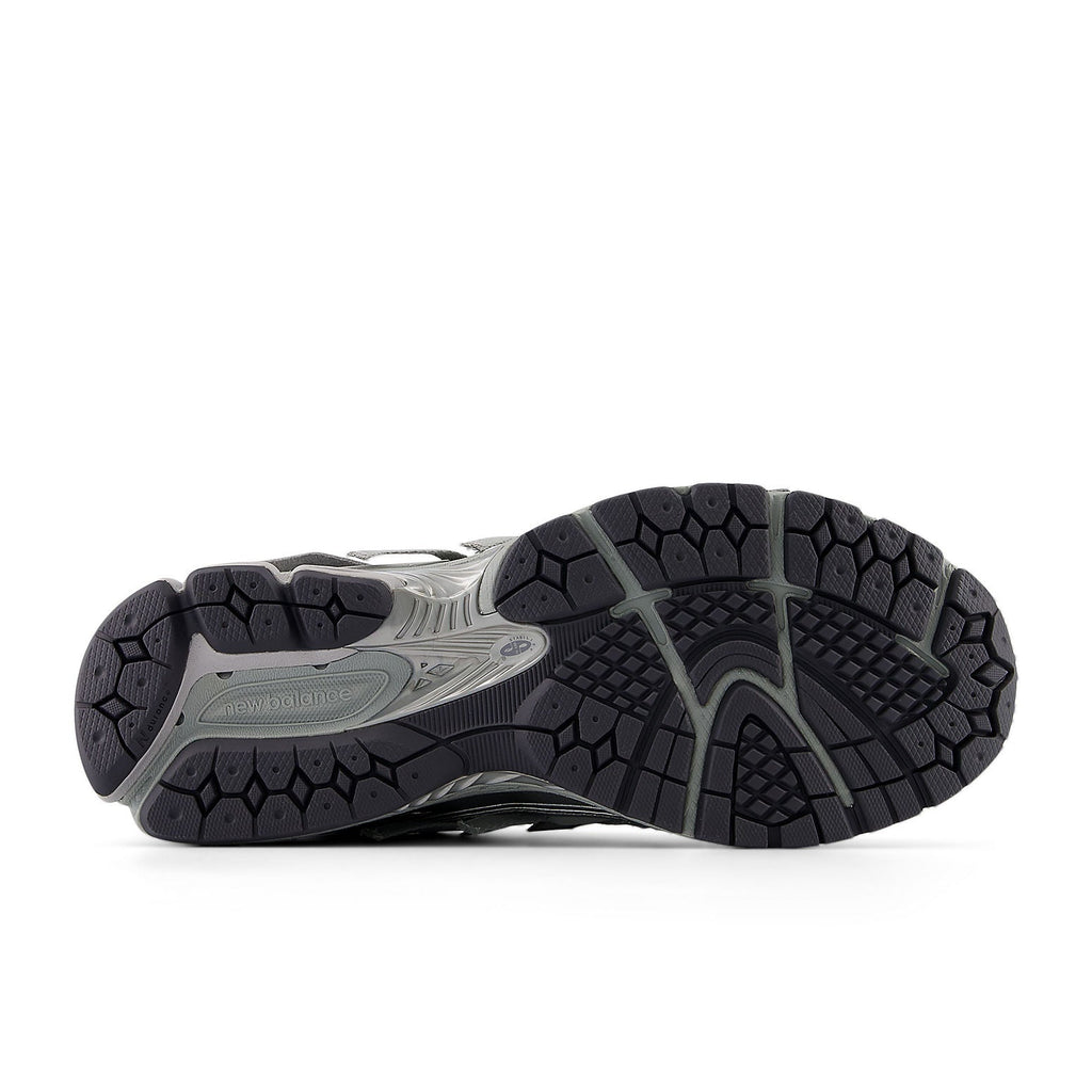 New Balance 1906A ‘Grey Silver Metallic’ M1906AG