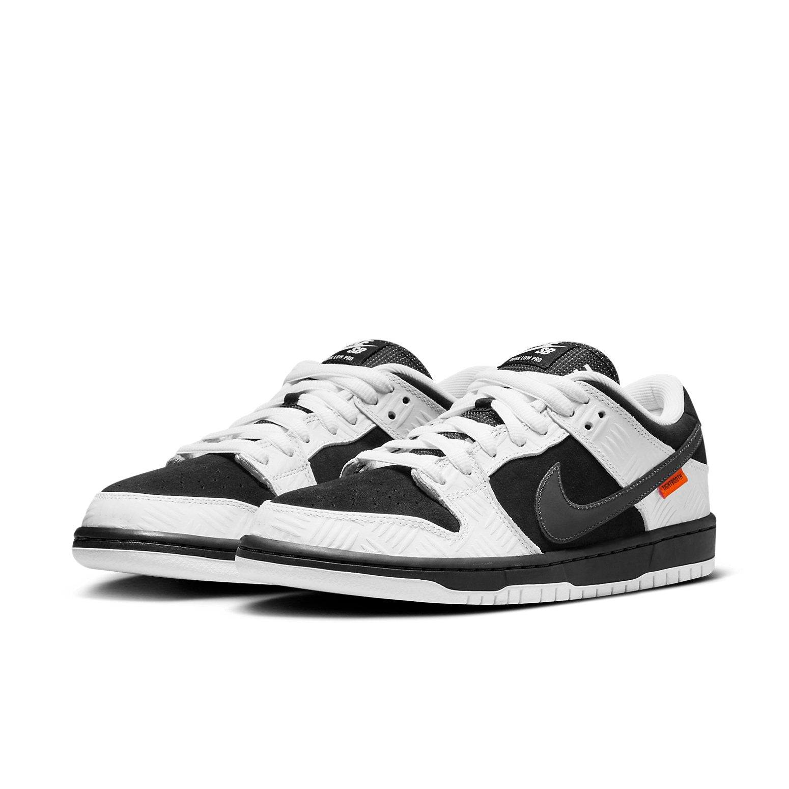 Nike x TIGHTBOOTH SB Dunk Low ‘White Black’ FD2629-100