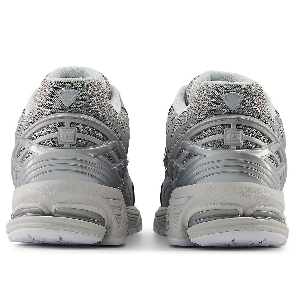 New Balance 1906 ‘Metallic Silver Grey’ U1906WFE