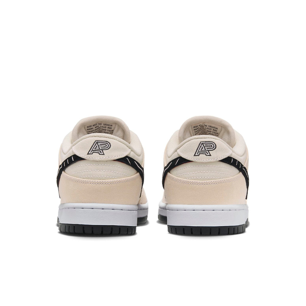 Nike SB Dunk Low ‘Albino & Preto – Pearl White’ FD2627-200