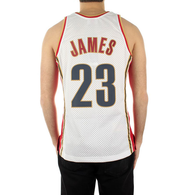 Mitchell & Ness NBA Swingman Jersey ‘Cleveland Cavaliers – LeBron James 2003/04’ SMJYCP19209-CCAWHIT03LJA