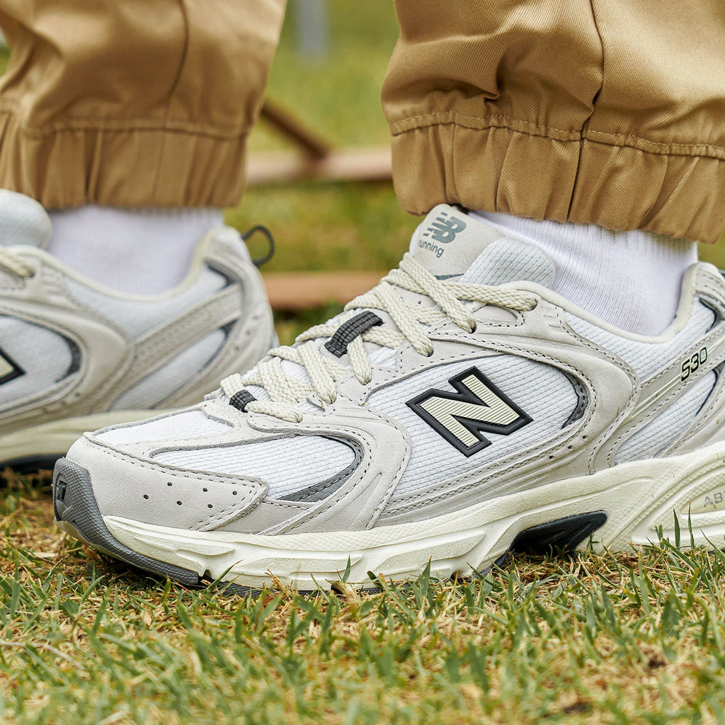 New Balance 530 ‘Grey White’ MR530DG