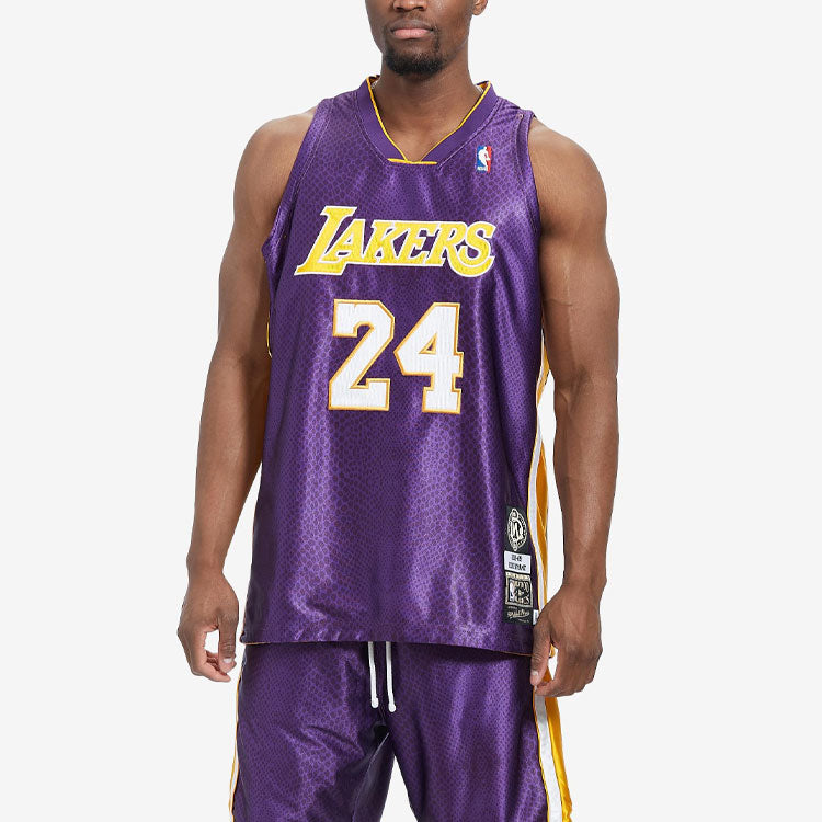Mitchell & Ness Kobe Bryant Authentic Jersey ‘Los Angeles Lakers – Kobe Bryant’ NNBJGS20051-LALGOLDKBR