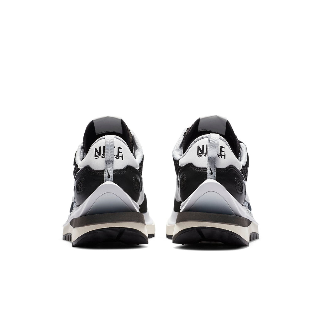 Nike x sacai VaporWaffle ‘Black White’ CV1363-001