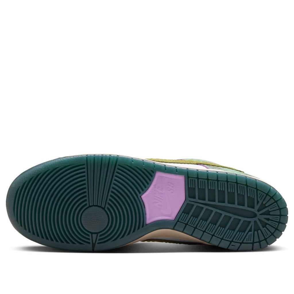 Nike x Alexis Sablone SB Dunk Low ‘Chameleon’ HJ3386-300