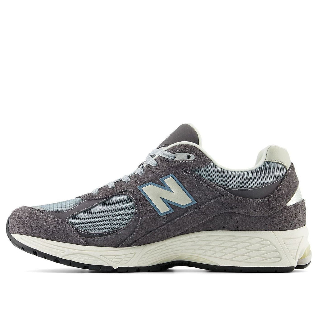 New Balance 2002R ‘Magnent Lead’ M2002RFB