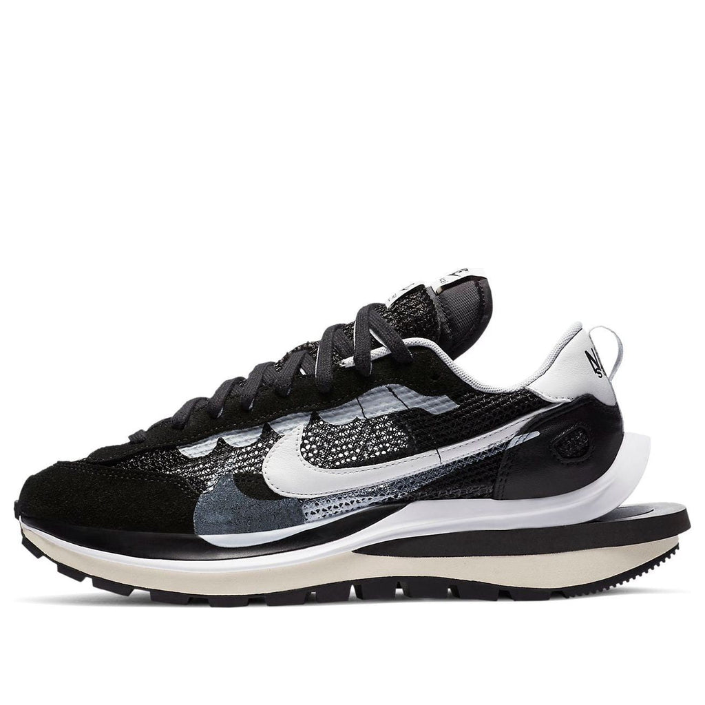 Nike x sacai VaporWaffle ‘Black White’ CV1363-001